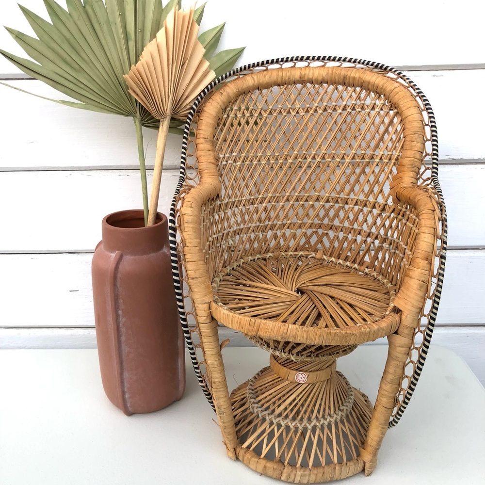 Vintage Boho Rattan Peacock Chair / Plant Stand